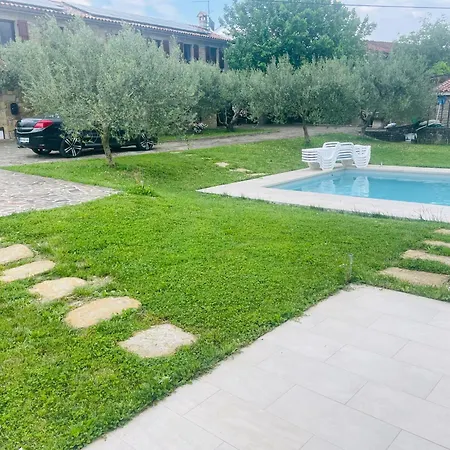 Paradise Villas With Swimming Pool Koper Exterior photo